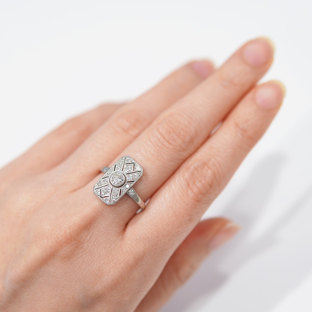 アンティークジュエリー リング ダイヤモンド プラチナ ホワイトゴールド アンティークリング