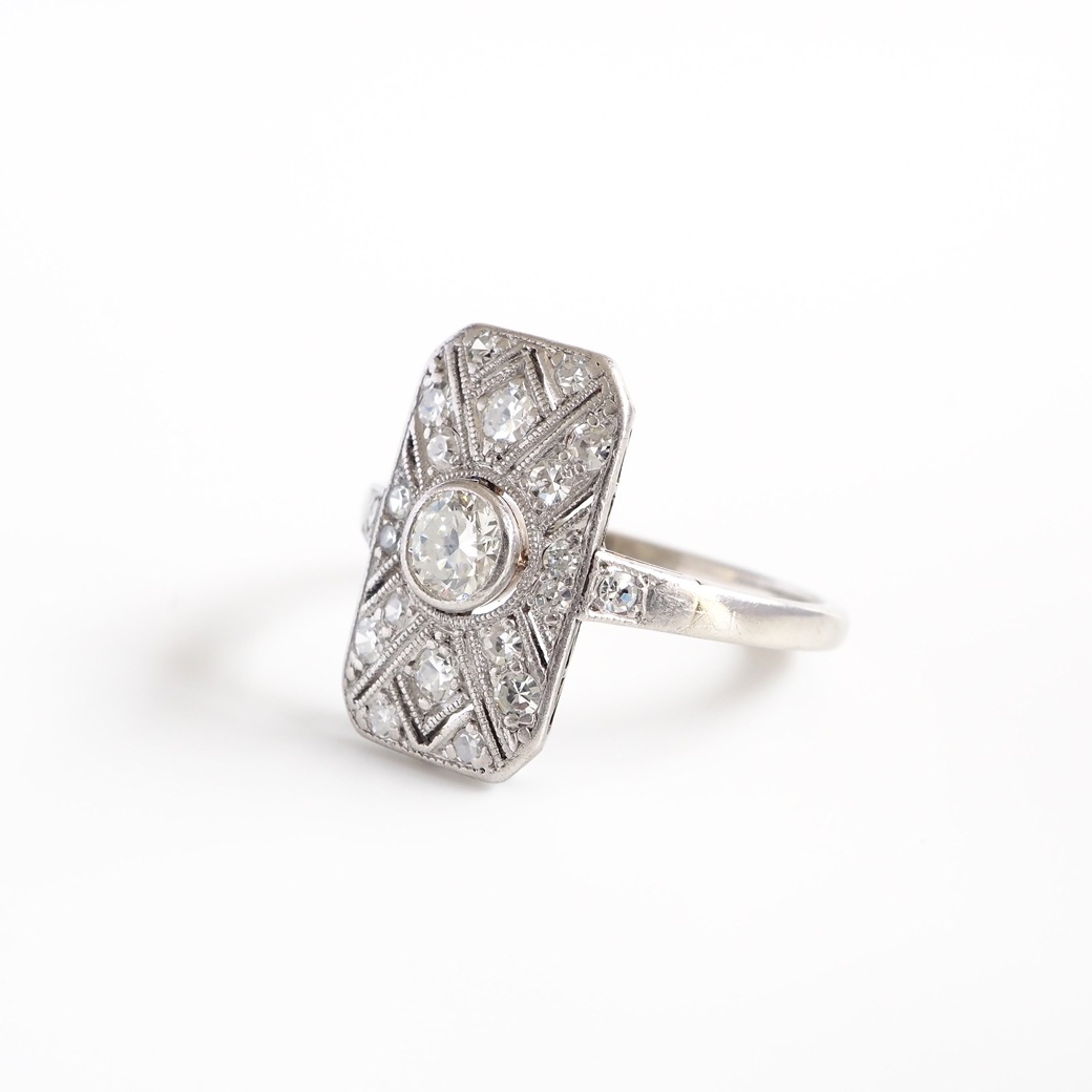 アンティークジュエリー リング ダイヤモンド プラチナ ホワイトゴールド アンティークリング