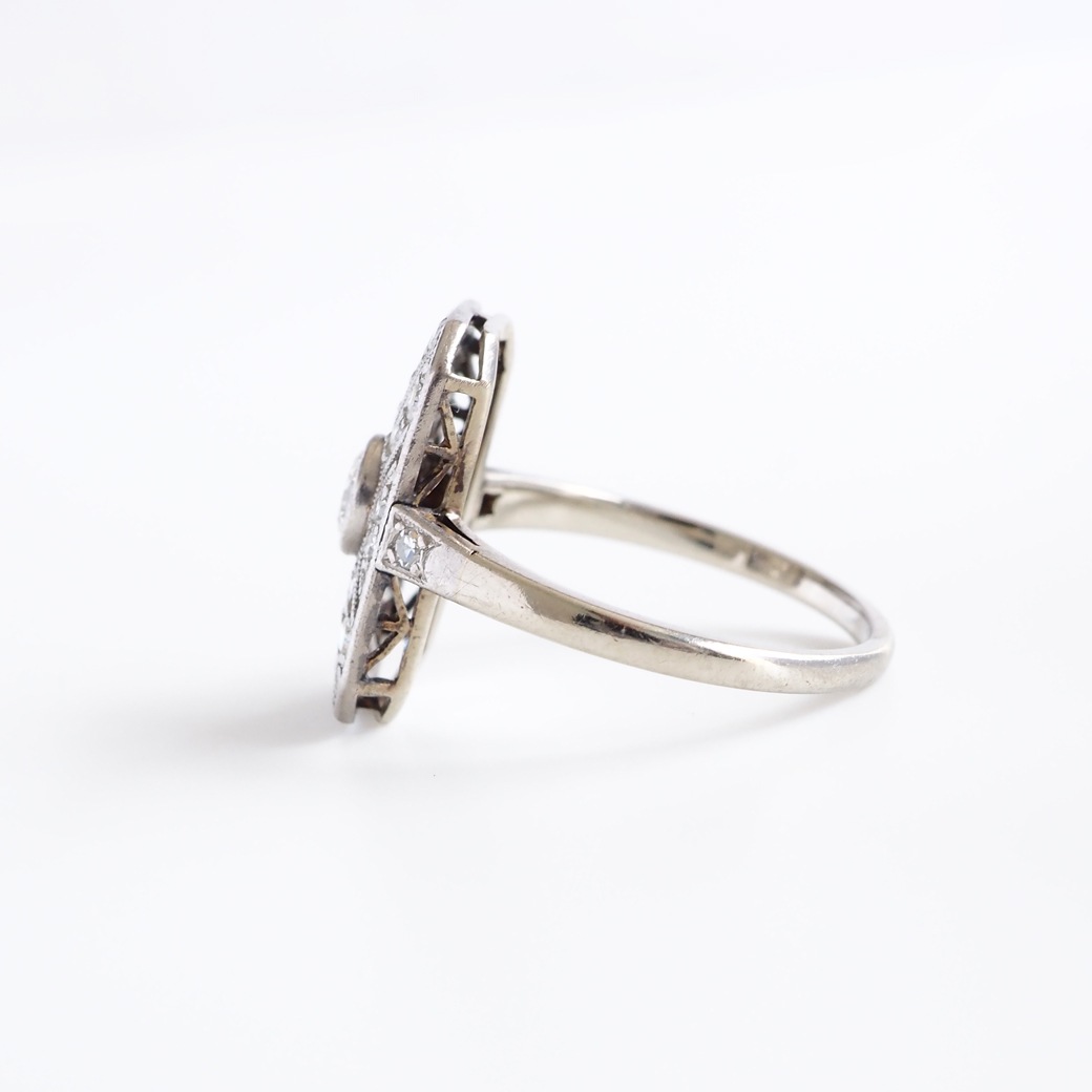 アンティークジュエリー リング ダイヤモンド プラチナ ホワイトゴールド アンティークリング