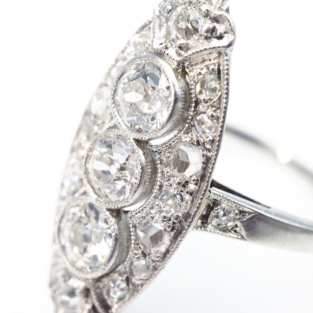 アンティークジュエリー アンティークリング ダイヤモンド プラチナ