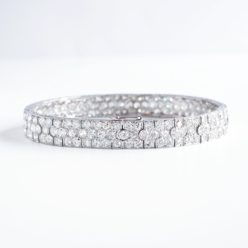 アンティークジュエリー ブレスレット 彫刻装飾 ダイヤモンド プラチナ アンティークブレスレット