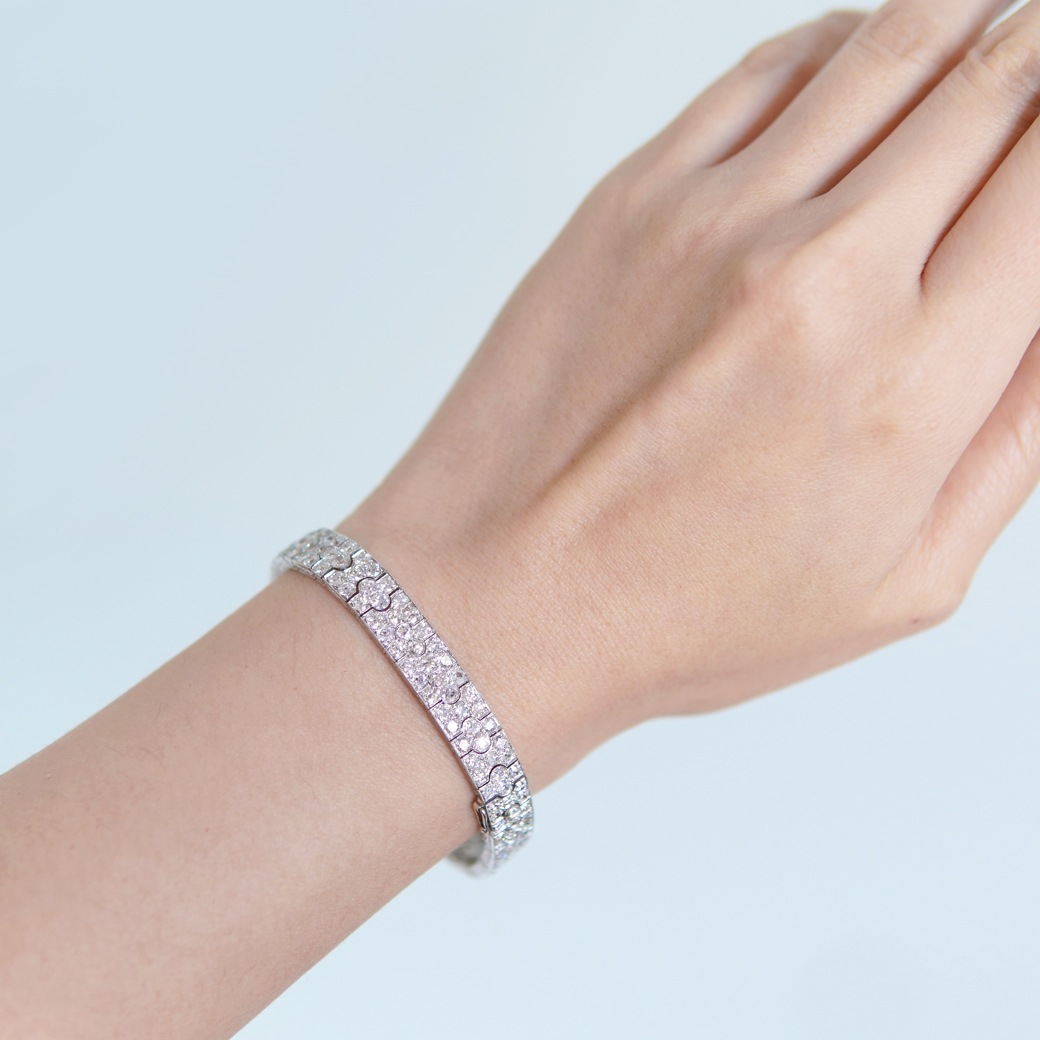 アンティークジュエリー ブレスレット 彫刻装飾 ダイヤモンド プラチナ アンティークブレスレット