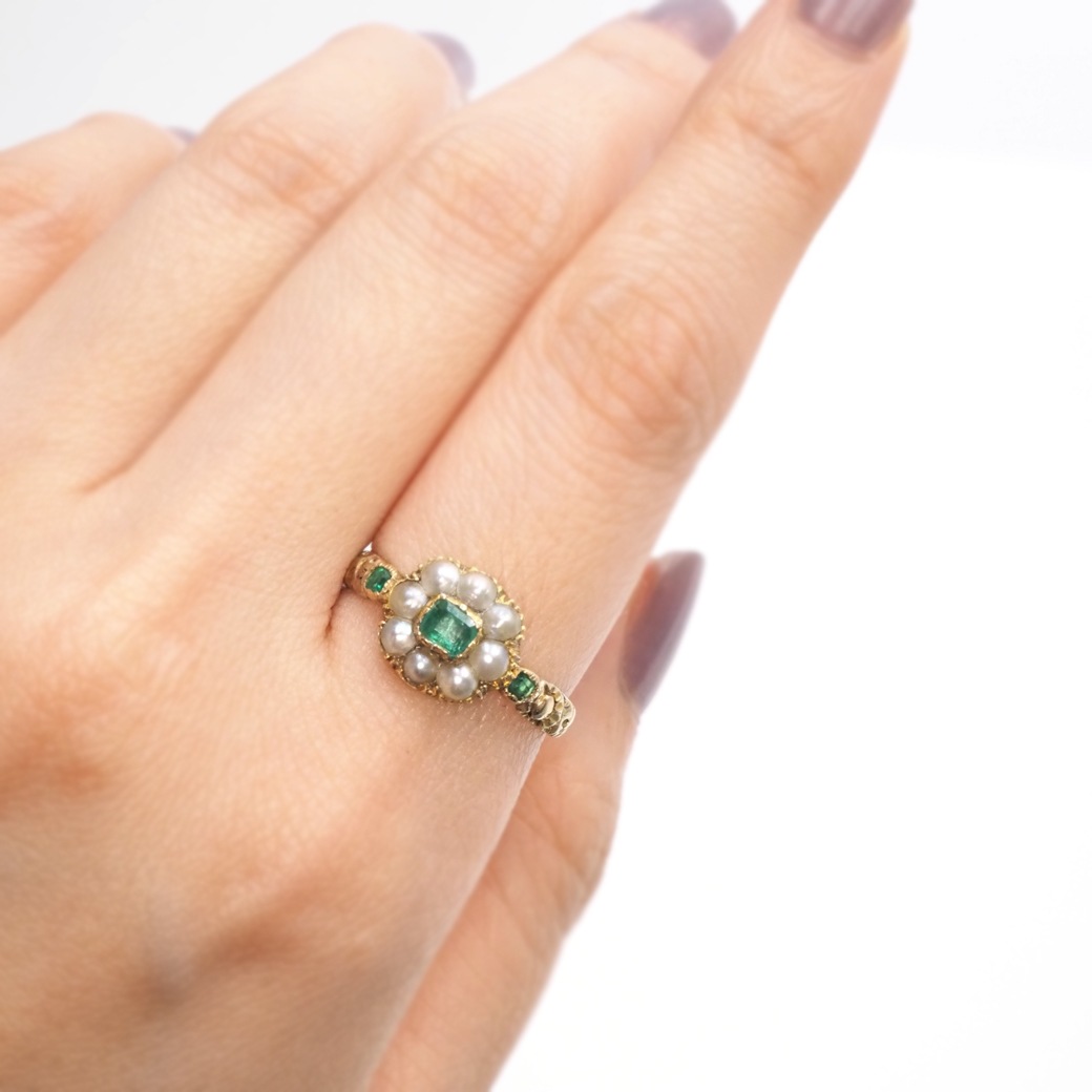 アンティークジュエリー リング エメラルド パール ゴールド ヴィクトリアンリング