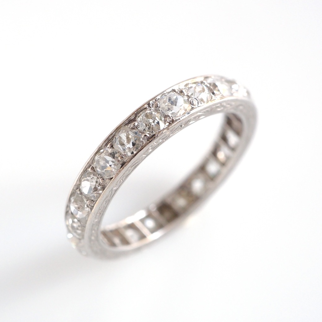 アンティークジュエリー リング ダイヤモンド 彫刻装飾 エタニティ アンティークリング