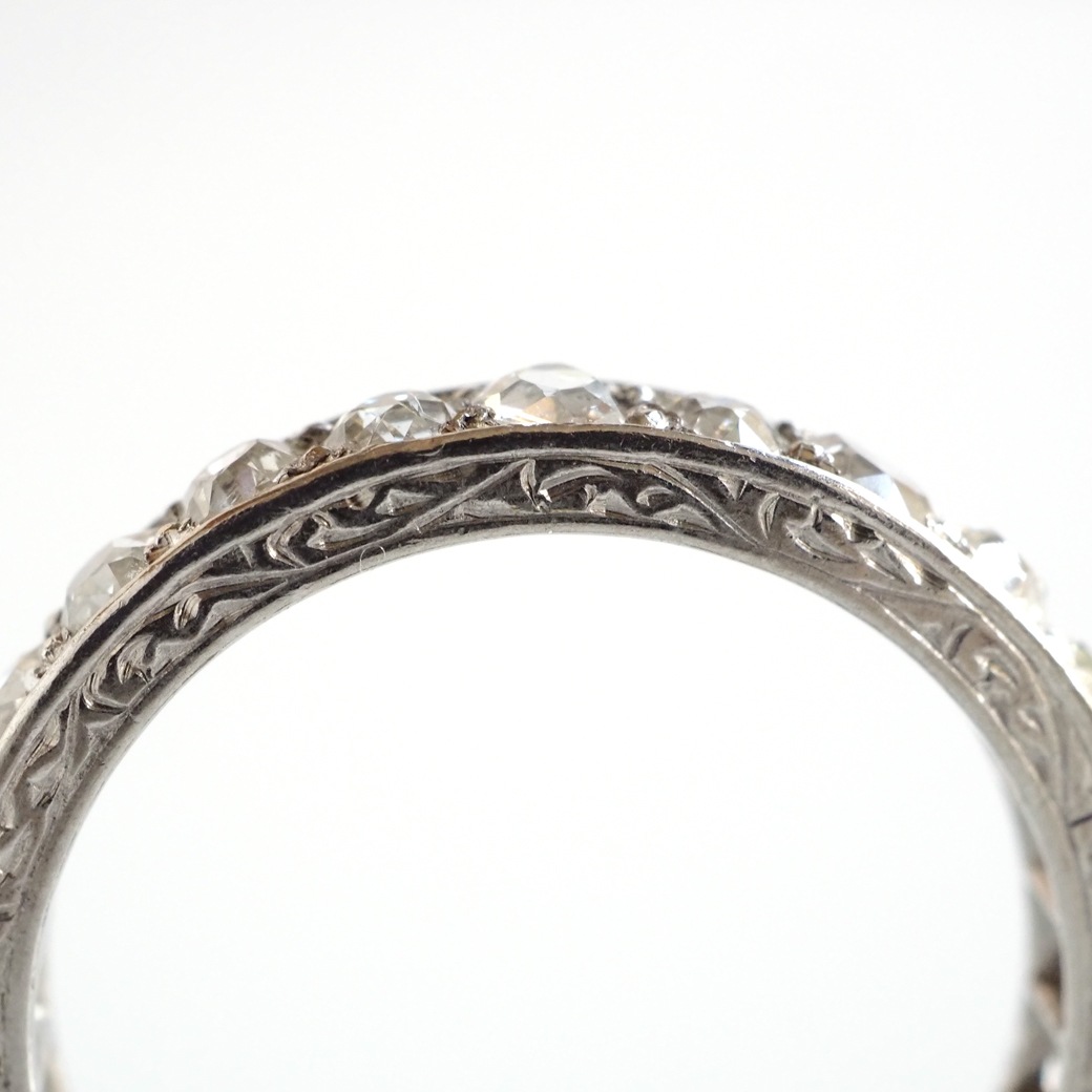 アンティークジュエリー リング ダイヤモンド 彫刻装飾 エタニティ アンティークリング