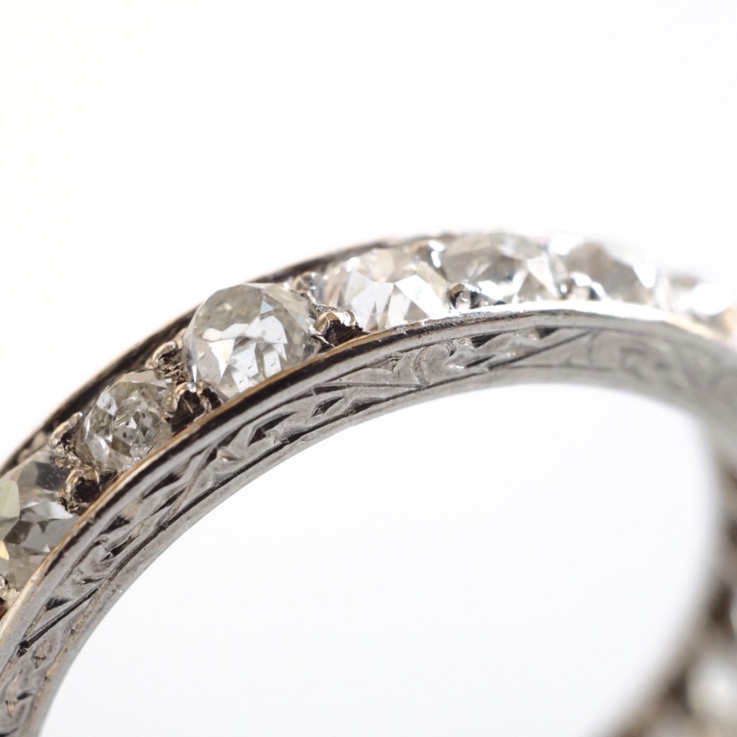 アンティークジュエリー リング ダイヤモンド 彫刻装飾 エタニティ アンティークリング