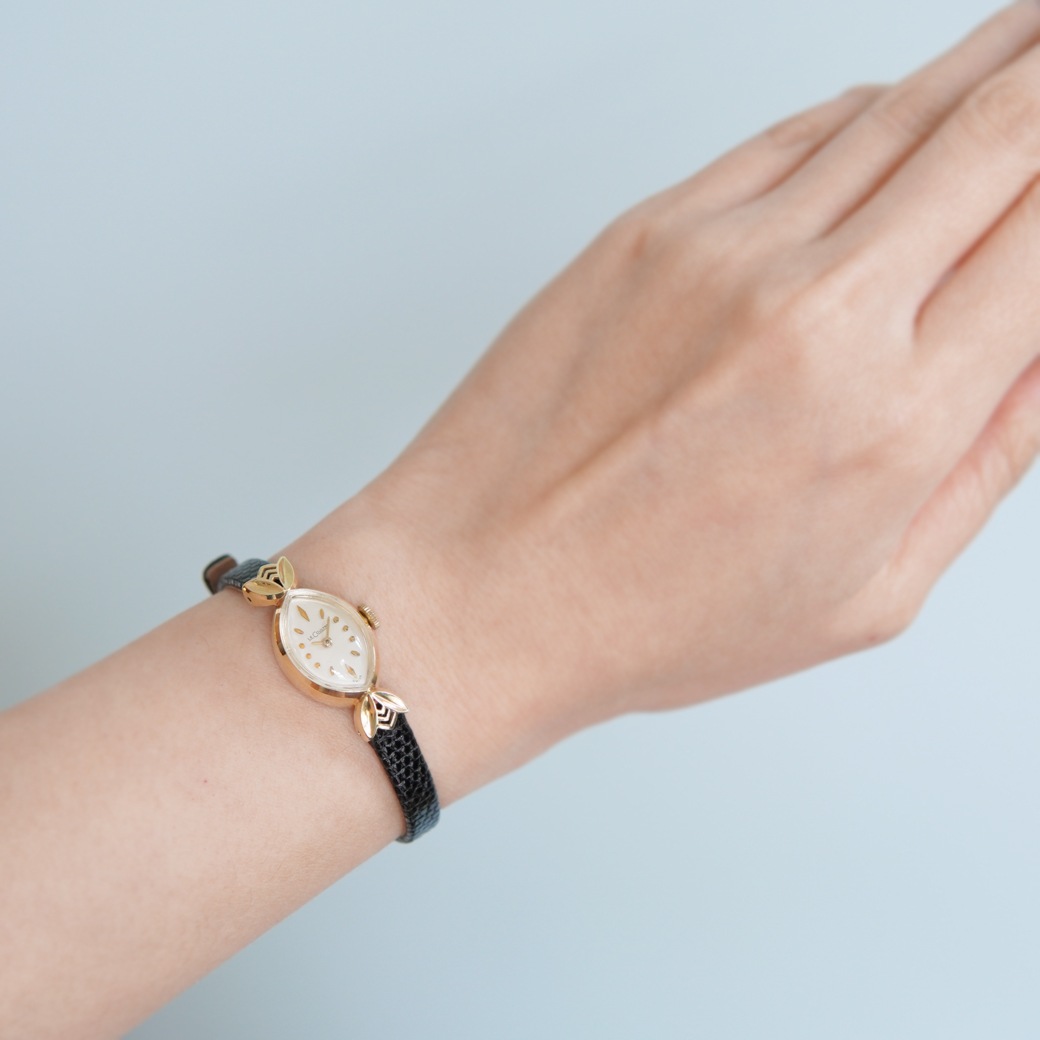 アンティークウォッチ ジャガー・ルクルト 装飾ラグ マーキス イエローゴールドケース