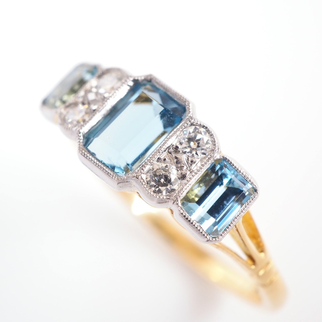 アンティークジュエリー リプロダクション City of London シティオブロンドン アクアマリン 3ストーンリング