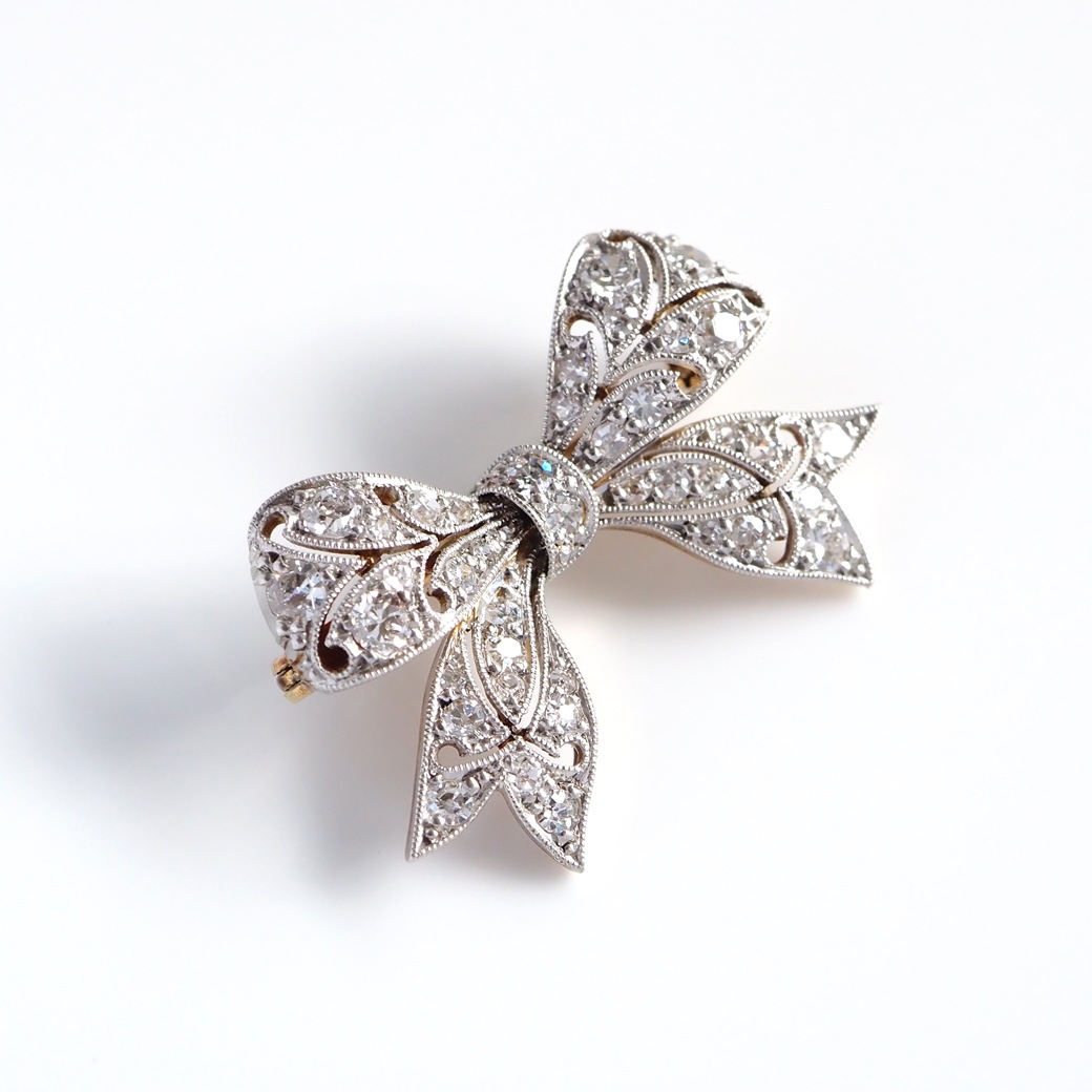 アンティークジュエリー ブローチ リボンモチーフ ダイヤモンド アンティークブローチ BOX付