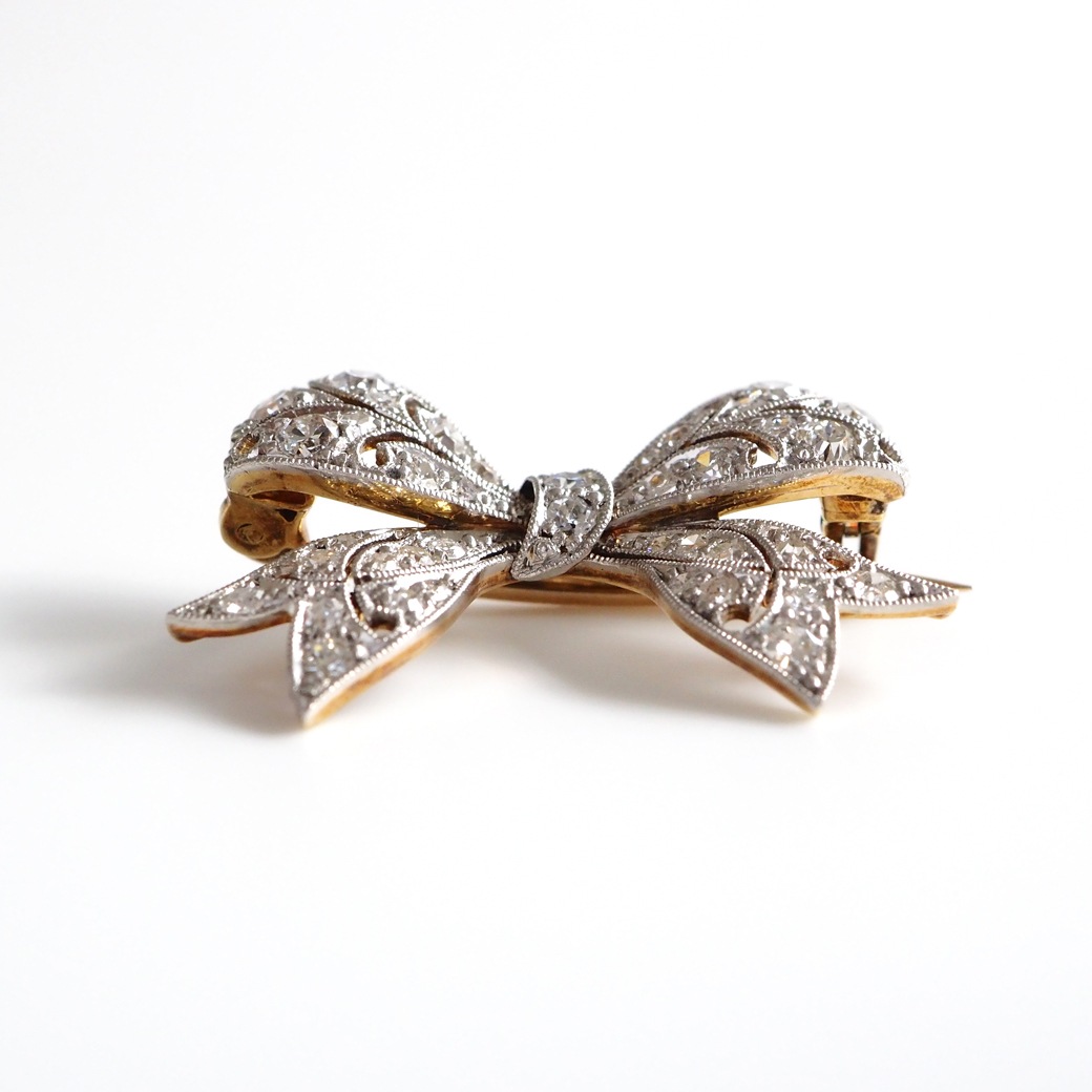 アンティークジュエリー ブローチ リボンモチーフ ダイヤモンド アンティークブローチ BOX付
