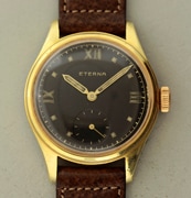 ブラックダイヤル