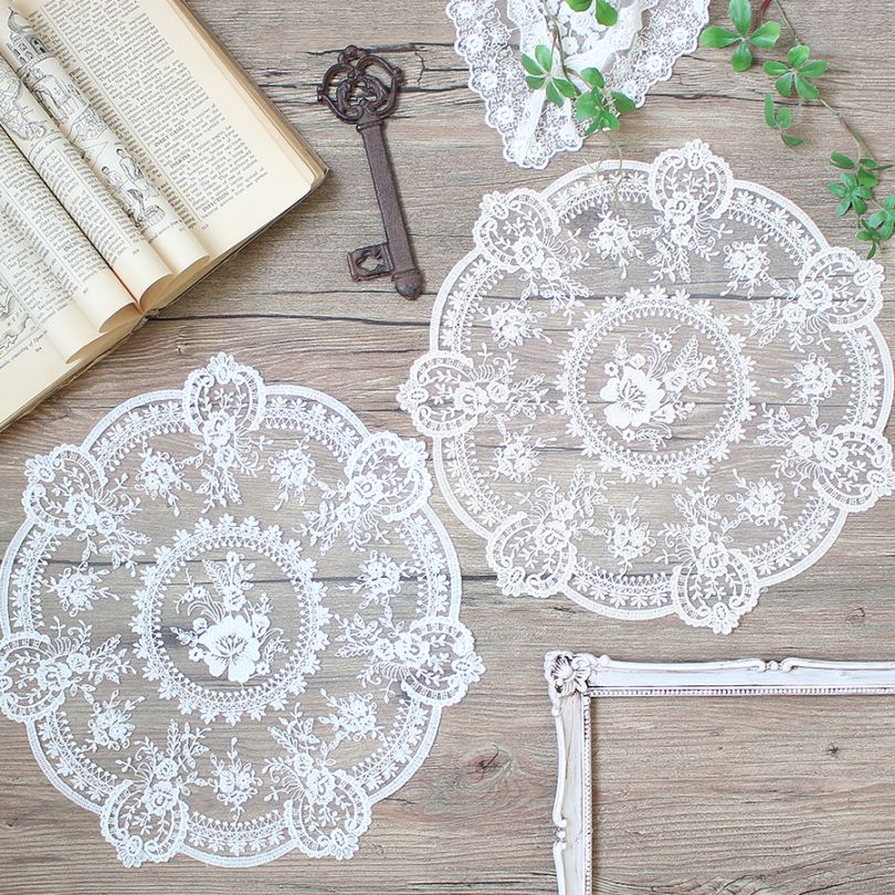 新着商品】ラウンドレースドイリーが新入荷