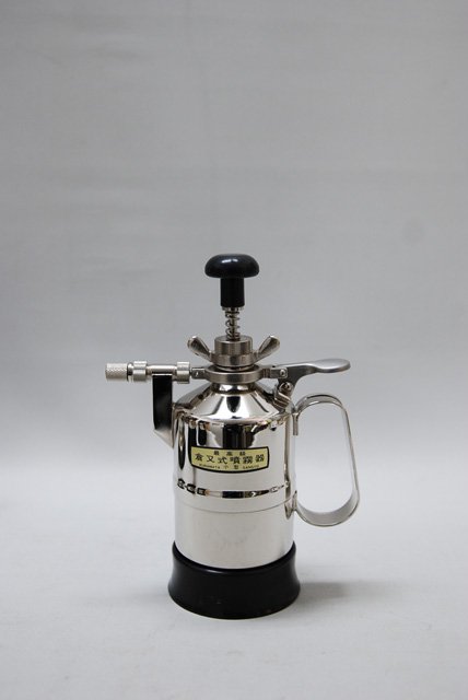 クラマタ産業 最高級卓上手押噴霧器 小型 水・薬品 兼用｜洋裁・手芸