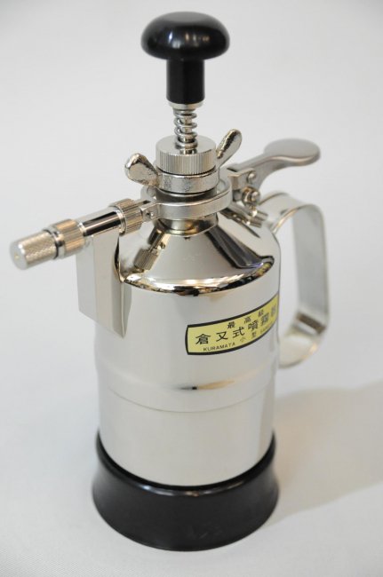 卓上手押噴霧器　（クラマタ産業）  No.944 クラマタ産業 最高級卓上手押噴霧器 小型 水・薬品 兼用｜洋裁・手芸