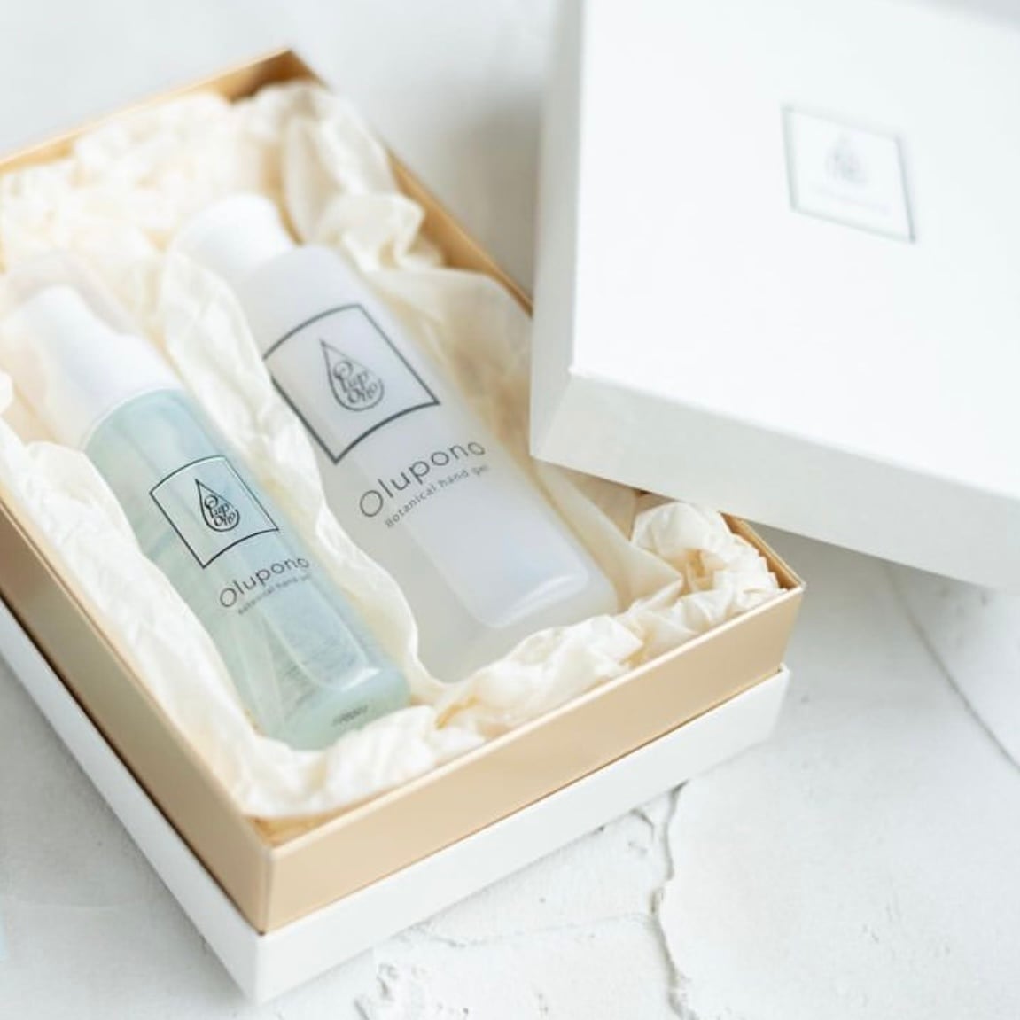 オルポノ ボタニカルハンドジェル（本体ボトル1本＋詰め替え用1本）ギフトBOXセット