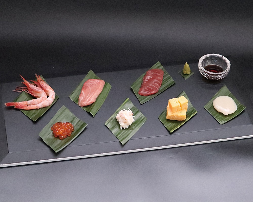 甘海老が主役の海鮮丼｜特製だれ・あら汁つき【宅配便/全国配送】