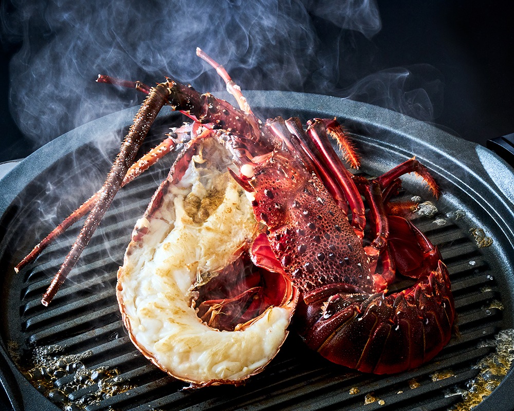 生冷凍 国産 伊勢海老 ガーリックバターつき/贈答用【宅配便/全国配送】