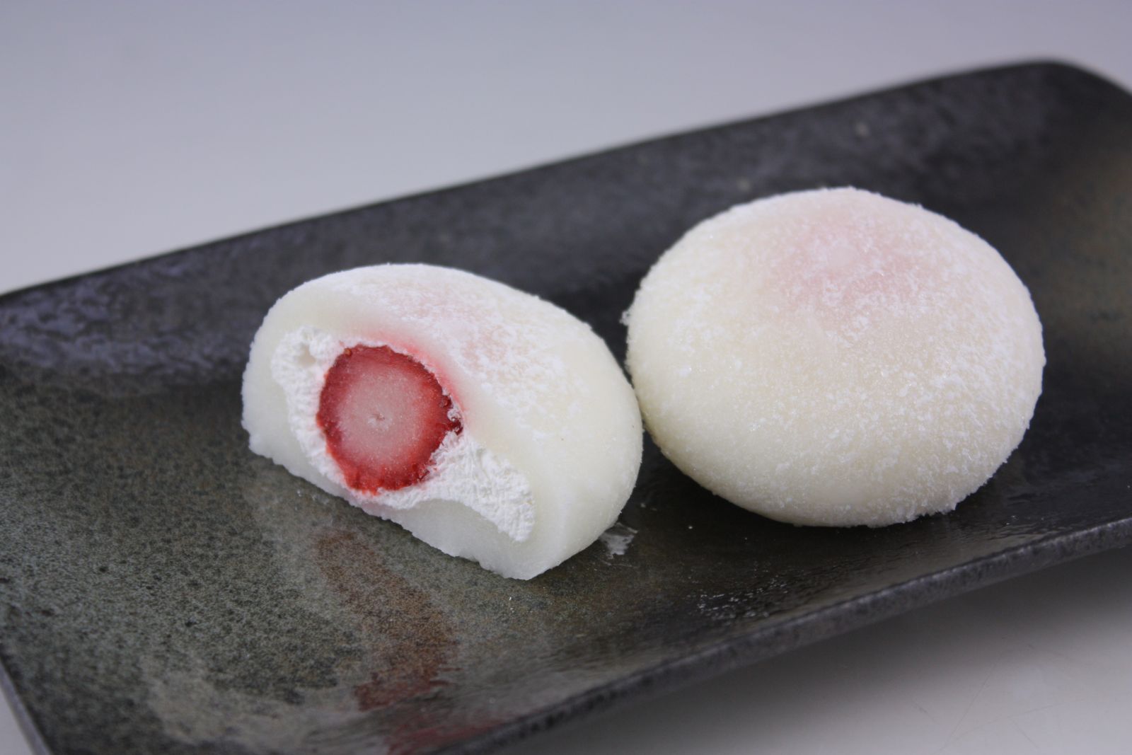 和牛１００％ハンバーグ 140g　【冷凍便】