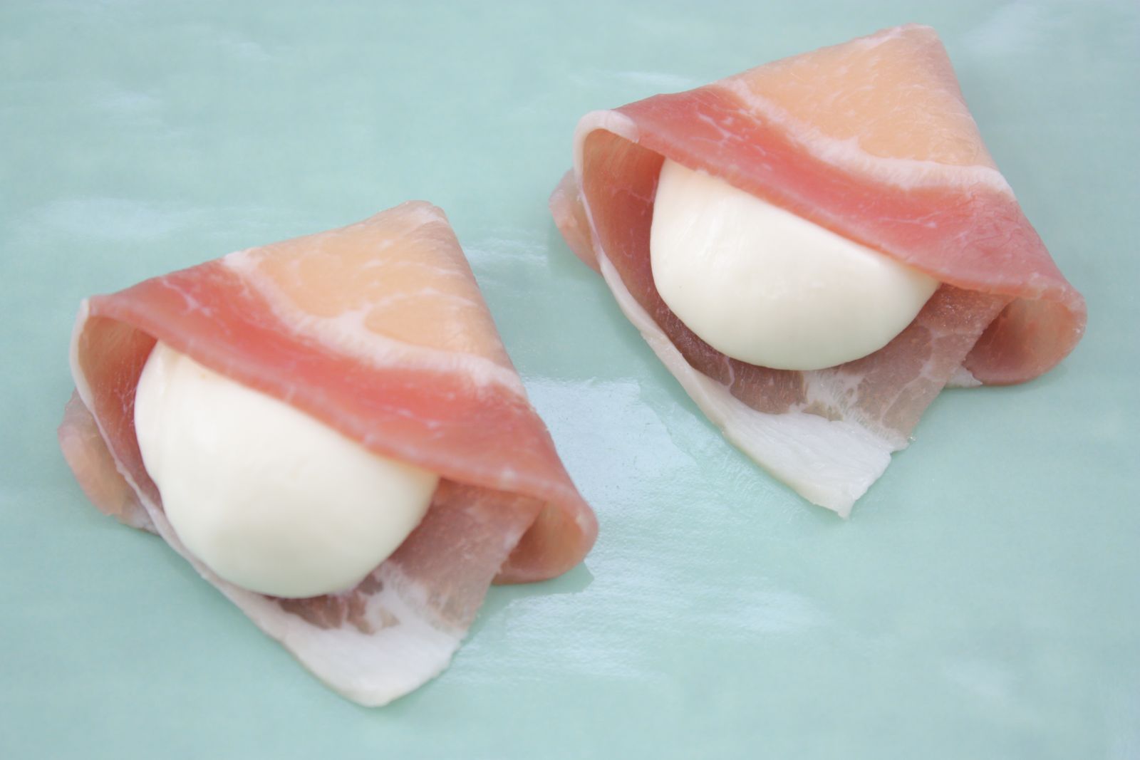 業務用クリームチーズの生ハム巻