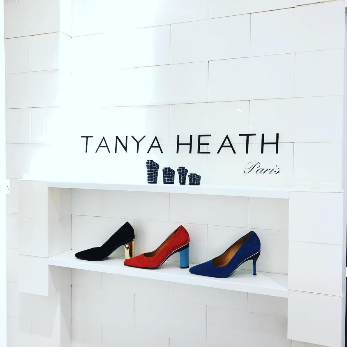 マイ・ブロックとリンテルを使用して商品棚がつくれます。