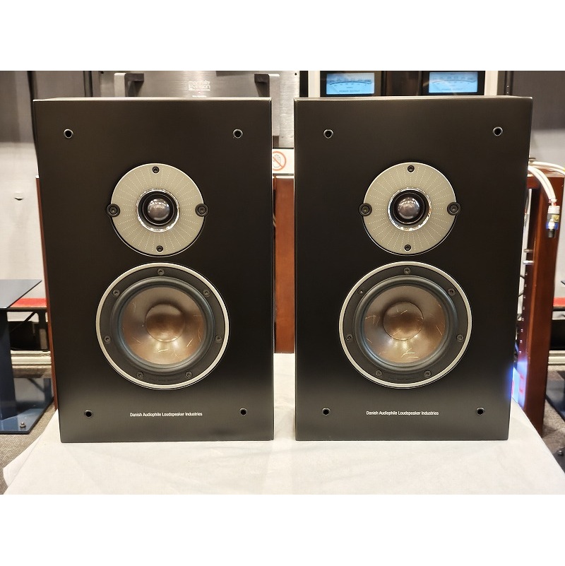 中古品】DALI OBERON ONWALL BA(ペア) ※送料無料《北海道・沖縄・離島