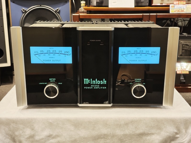 中古品】McIntosh MC252 ※送料無料《北海道・沖縄・離島を除く