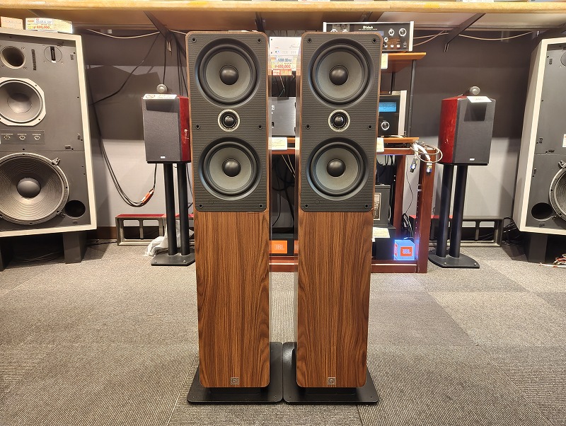 中古品】Q Acoustics 2050i (ペア) ※送料無料《北海道・沖縄・離島を