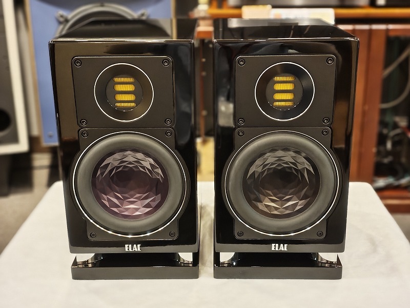 極美品 エラック スピーカー ELAC BS403 ハイグロス ブラック ペア エラック ELAC BS403 スピーカー ペア @32649 / 中古オーディオ