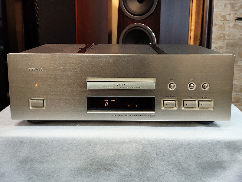 中古品】TEAC VRDS-25XS ※送料無料《北海道・沖縄・離島を除く》 | CD