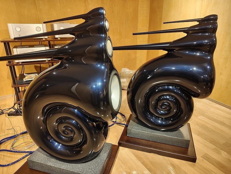 ������ʡ�B&W Nautilus (�ڥ�)������ã������������������