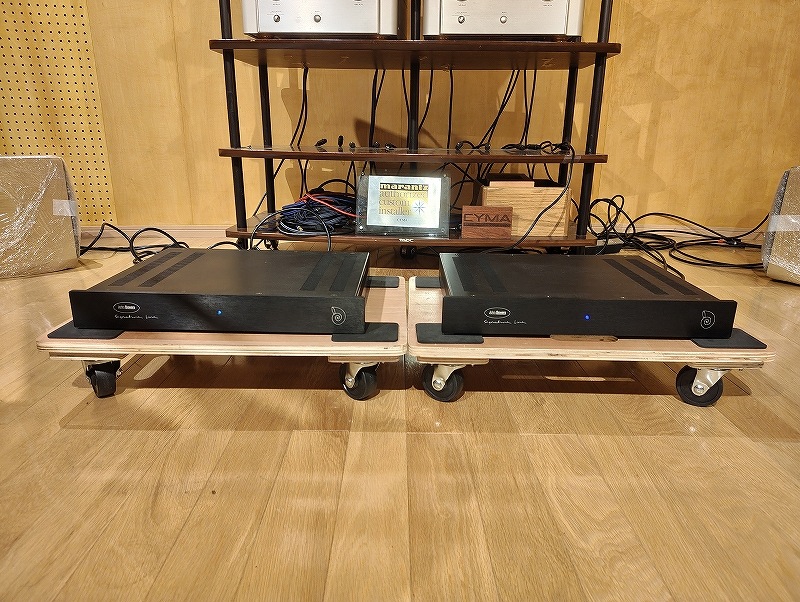 ������ʡ�B&W Nautilus (�ڥ�)������ã������������������