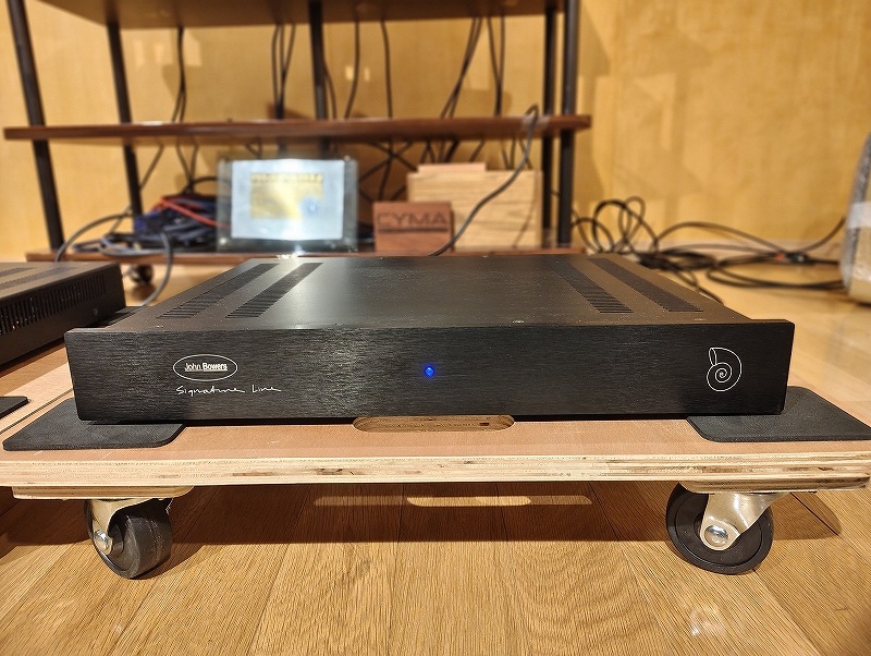 ������ʡ�B&W Nautilus (�ڥ�)������ã������������������