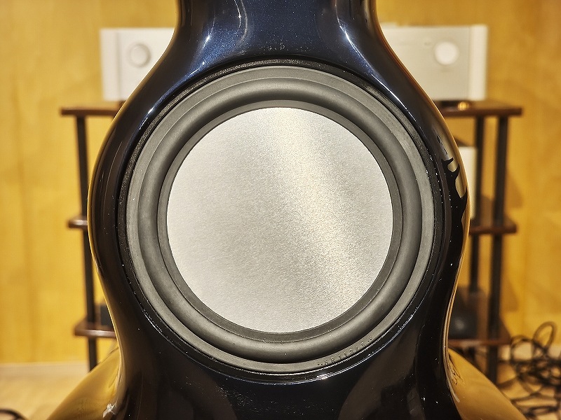 ������ʡ�B&W Nautilus (�ڥ�)������ã������������������