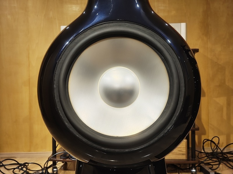 ������ʡ�B&W Nautilus (�ڥ�)������ã������������������