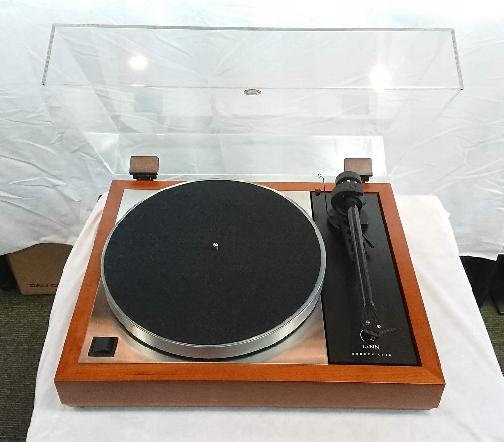 中古品】LINN MAGIC LP12 ※送料無料《北海道・沖縄・離島を除く