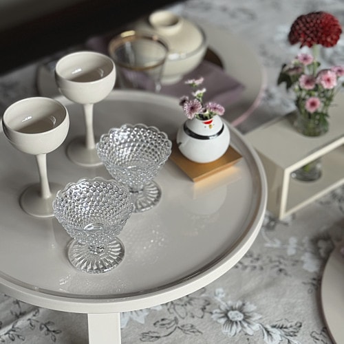 脚付き丸膳（オフホワイト）｜漆器の島安【うるわしうるし】根来塗