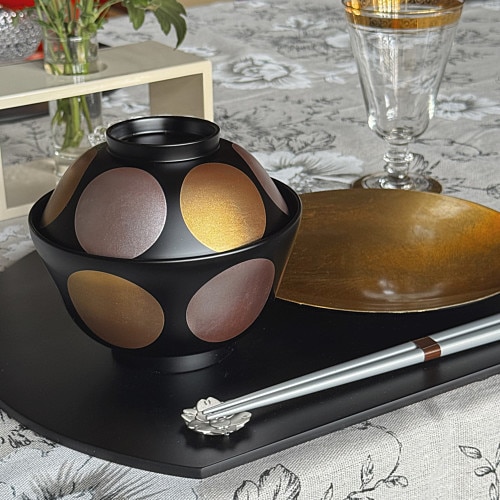 日月まゆ型雑煮椀（黒）｜漆器の島安【うるわしうるし】根来塗