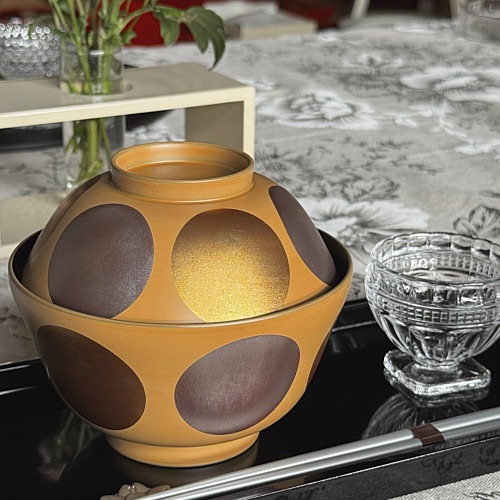 日月まゆ型雑煮椀（ベージュ）｜漆器の島安【うるわしうるし】根来塗