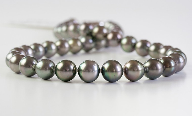 ��ĳ����ͥå��쥹���礭��8.0-10.9�С�Ĺ��44.5�ѡۡ�193-05��