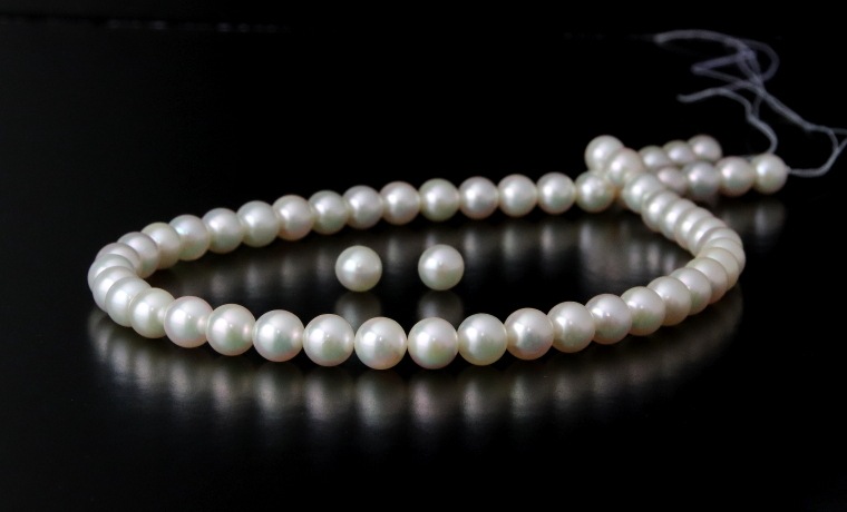 �����俿��ּ�ͥå��쥹���礭��7.5-8.0�С�Ĺ��43cm�����٤륤���󥰡��ԥ������åȡ�26734��