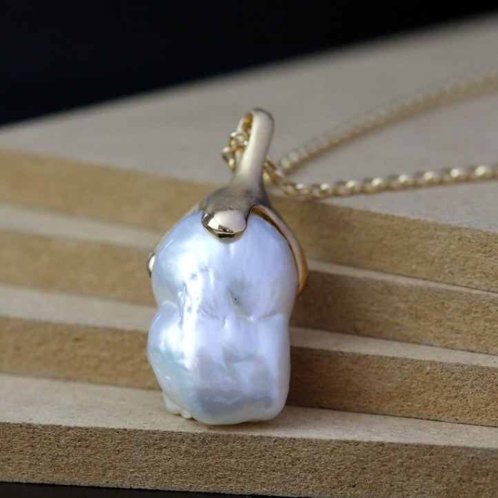 WALNUT K18白蝶真珠バロック【14㎜】ペンダントG4713 | WALNUT | 真珠