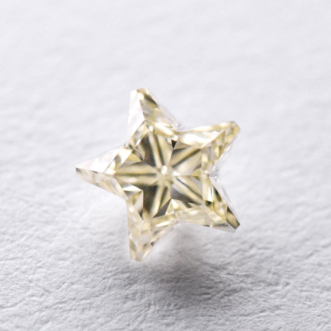 星のダイヤモンド ルース 0.192ct, Light Yellow, VS-1(星型ダイヤモンド)