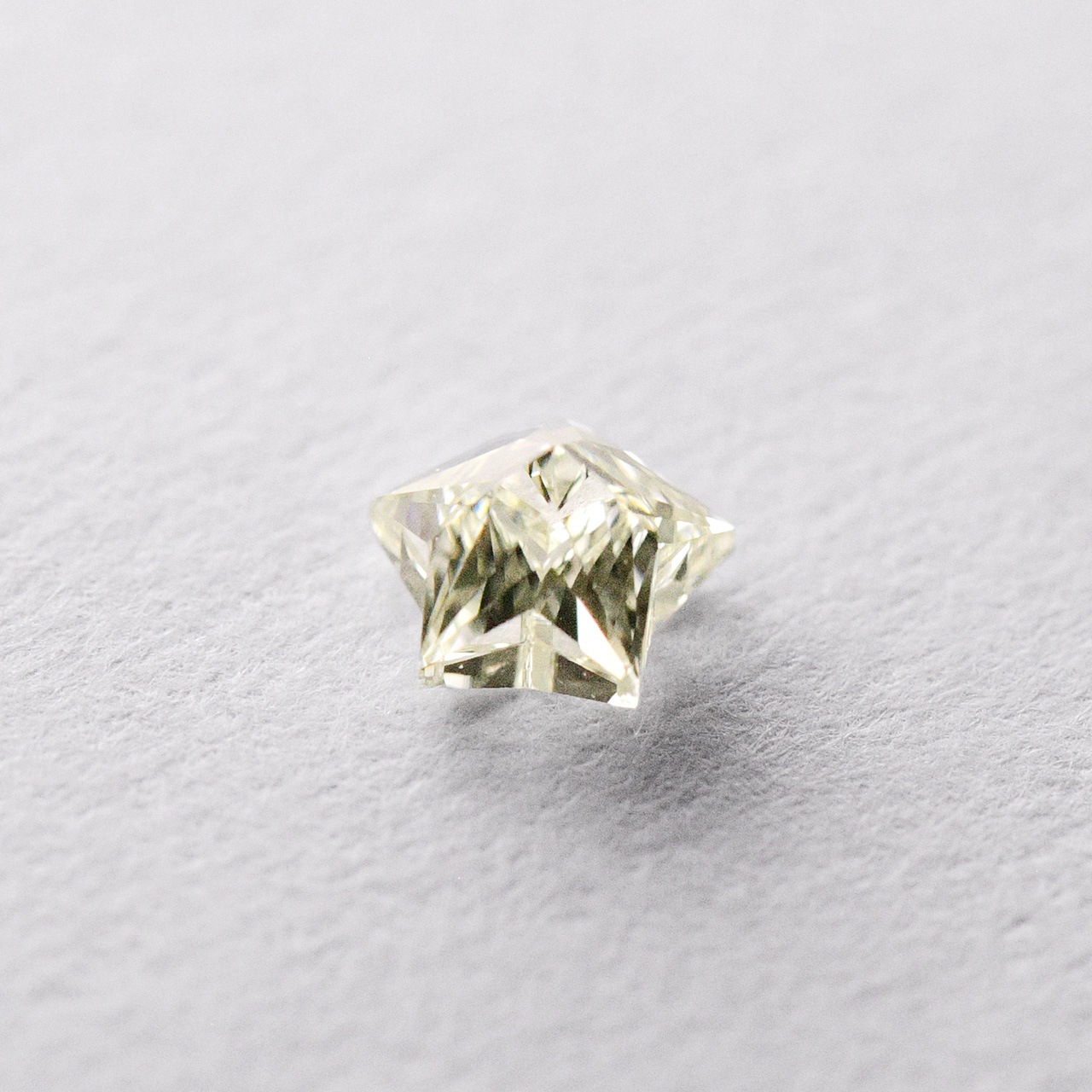 星のダイヤモンド ルース 0.172ct, L, VS-1（星型ダイヤモンド）
