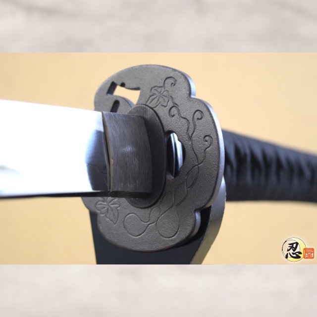 即納品 織田信長拵え 名物へし切り長谷部 2尺4寸5分 刀袋付 居合刀-商品画像