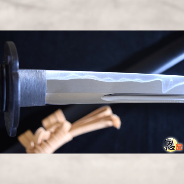 即納品 織田信長拵え 名物へし切り長谷部 2尺4寸5分 刀袋付 居合刀-商品画像