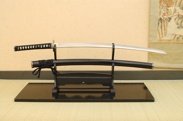 高級模造刀　居合刀　優波紋　黒拵え 模造刀｜模造刀や居合刀、戦国武将グッズの【忍屋】