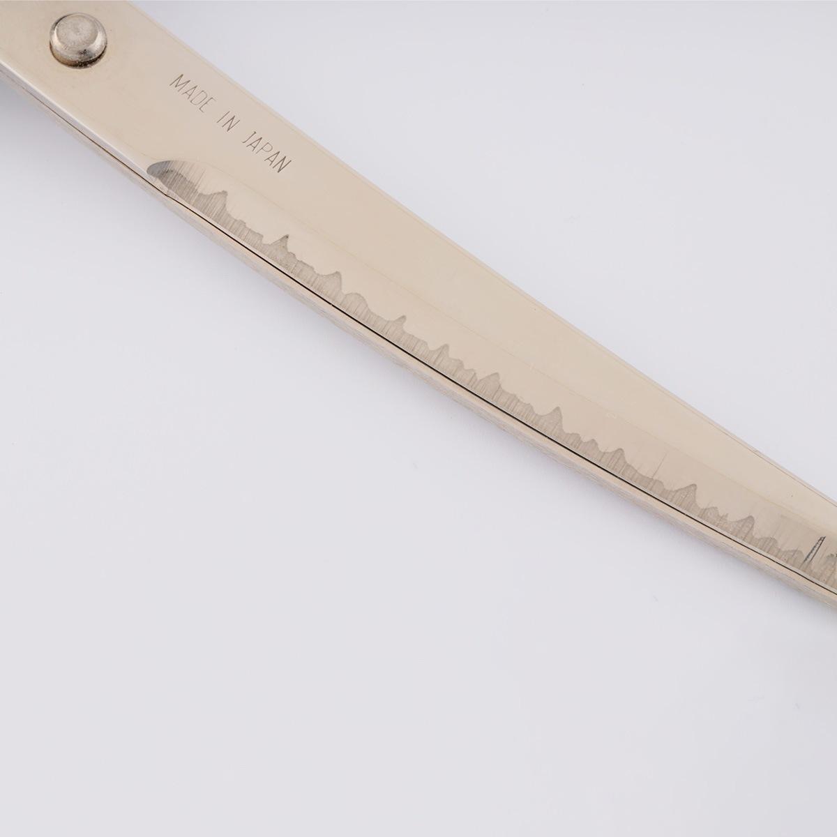 日本刀はさみ 黒 赤 ニッケン刃物-商品画像