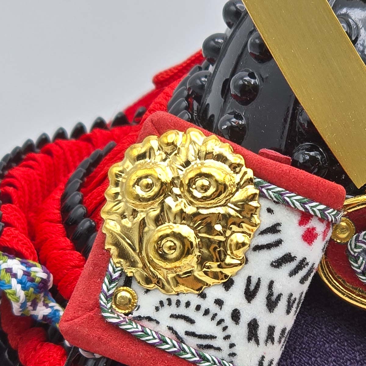 特製小型兜  桐箱入り 8号 大鍬形 長鍬形 吉徳-商品画像