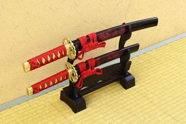 観賞用　模造刀　飾り台付 80-01-2.jpg