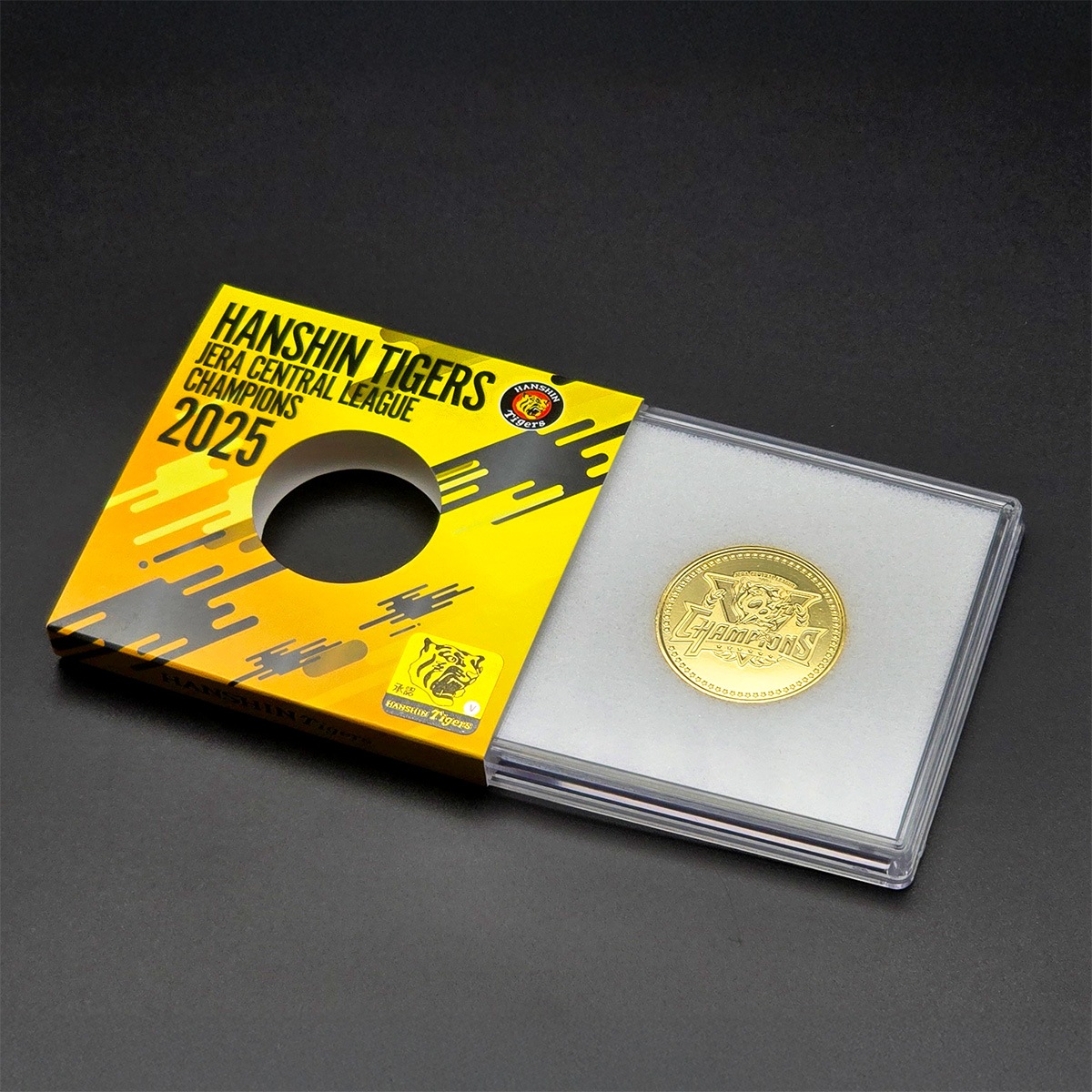 【承認グッズ】 阪神タイガース 2025 JERA セ・リーグ優勝記念 刻印メダル金1点ケース入り-商品画像